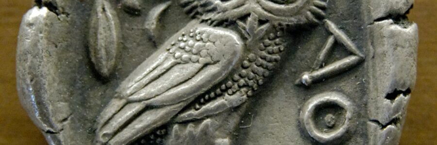 Chouette de trois-quarts à droite. Revers d'un tétradrachme d'argent d'Athènes, vers 480-420 av. J.-C.
