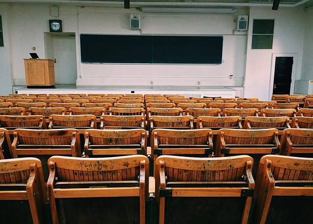 Image utilisée pour représenter la catégorie : Conférences.